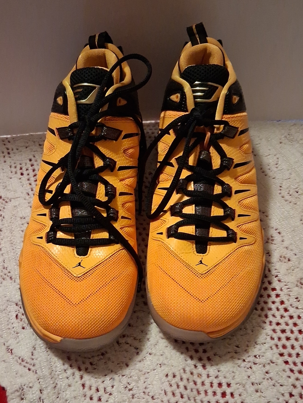 Jordan Men's Athletic Sneakers in Yellow and Black